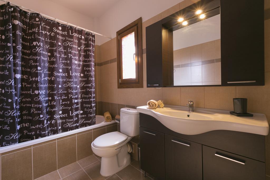 Velia Boutique Apartments Ouranoupoli Ngoại thất bức ảnh